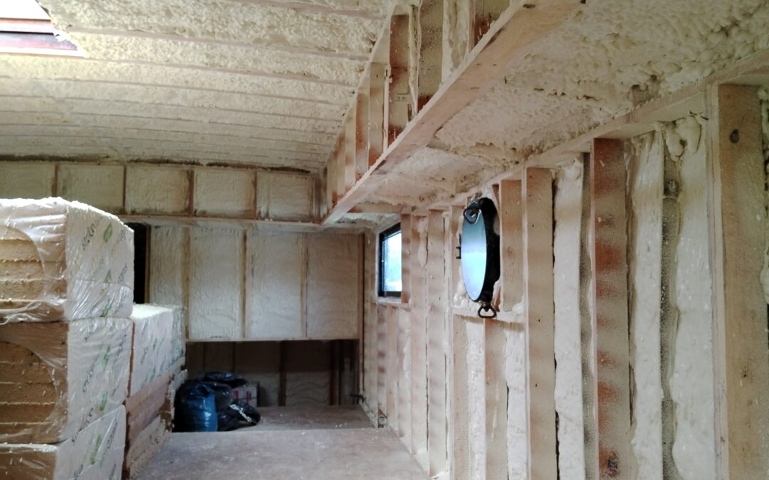 Isolation d’une péniche transformée en logement flottant